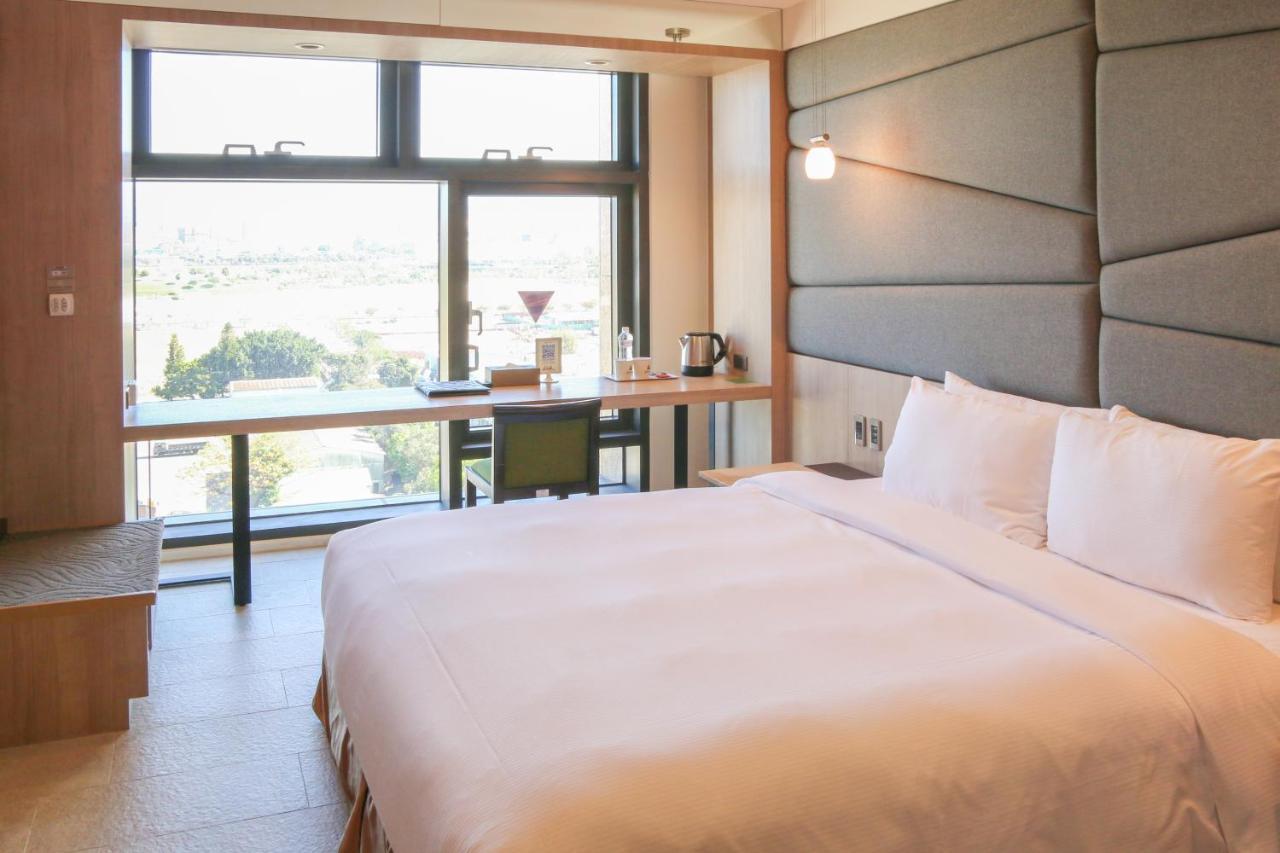 Kloud Hotel Тайджун Екстериор снимка